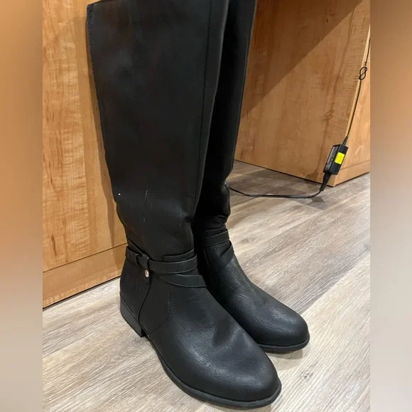 Lifestride Xtrovert Women’s Riding Boots NWT - Picture 3 of 9